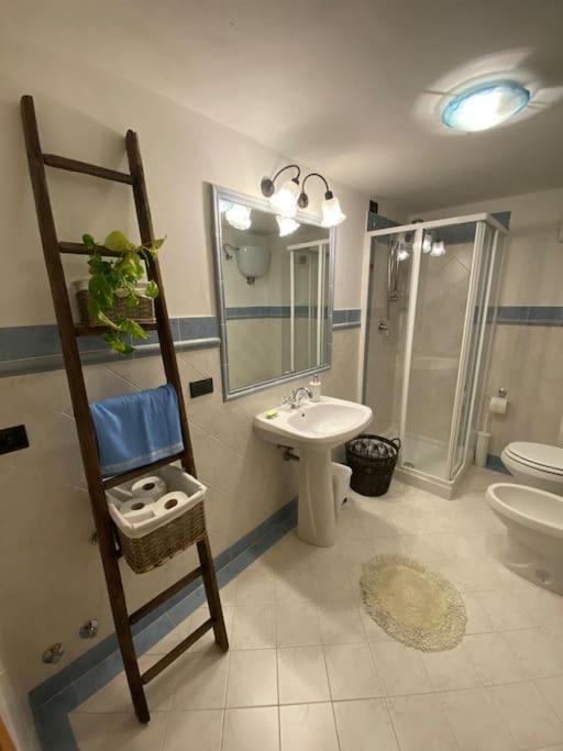 Casa Vacanze Fonte Del Menotre โฟลีโญ ภายนอก รูปภาพ